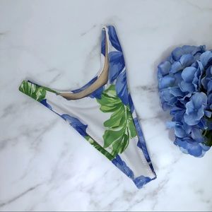 High leg cheeky bikini bottom